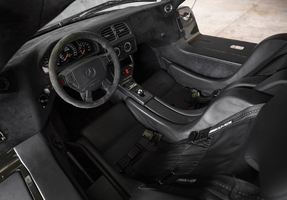Спортивный прототип Mercedes-Benz AMG CLK GTR продадут с молотка