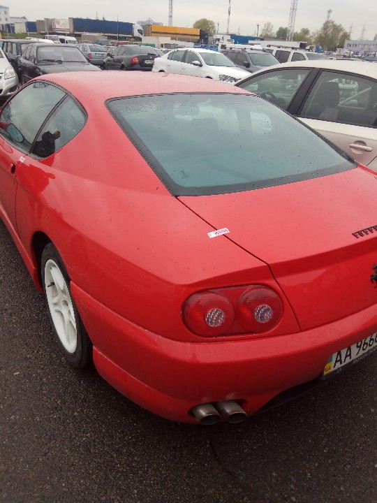 Редкая машина Ferrari продается в Украине