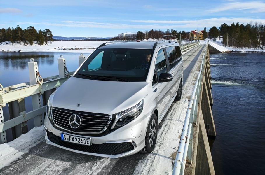 Mercedes-Benz EQV успешно прошел тесты морозами