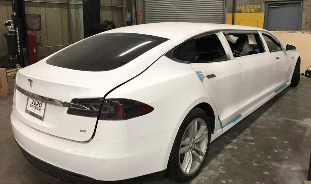 Лимузин с основой Tesla Model S продается за немаленькие деньги