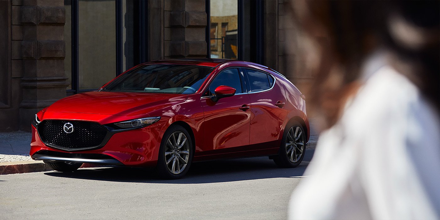 Официально представлена новая «тройка» от Mazda