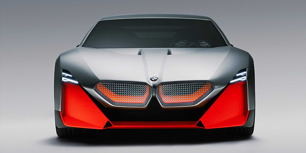 Впервые на фото показан 600-сильный гибридный болид BMW