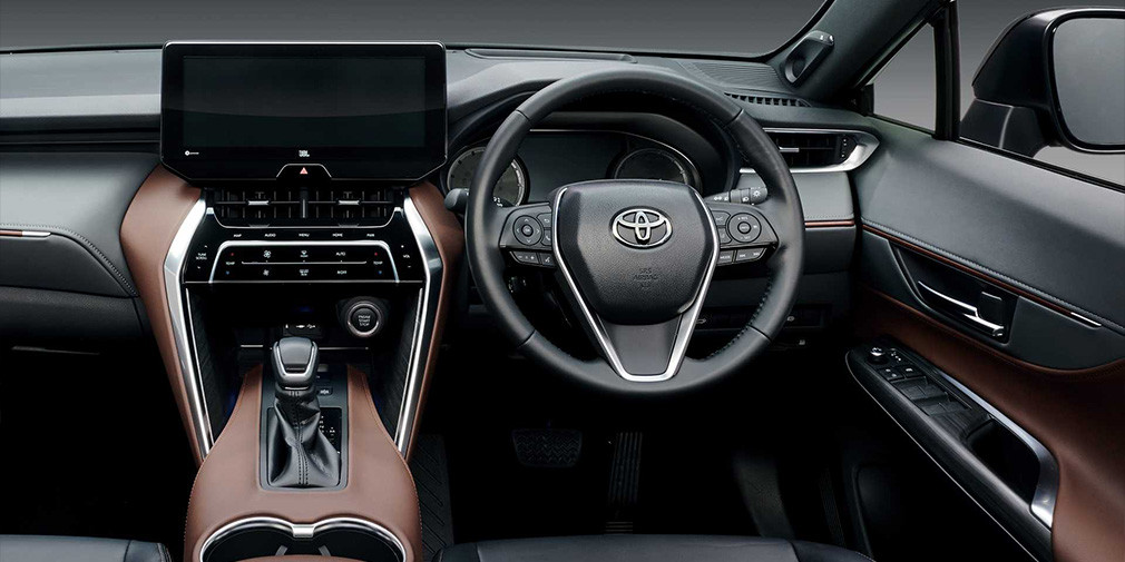 У Toyota появился новейший паркетник с цифровым зеркалом