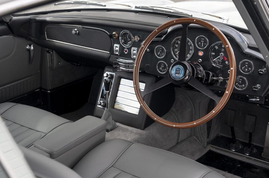 Aston Martin создал первый экземпляр машины Джеймса Бонда