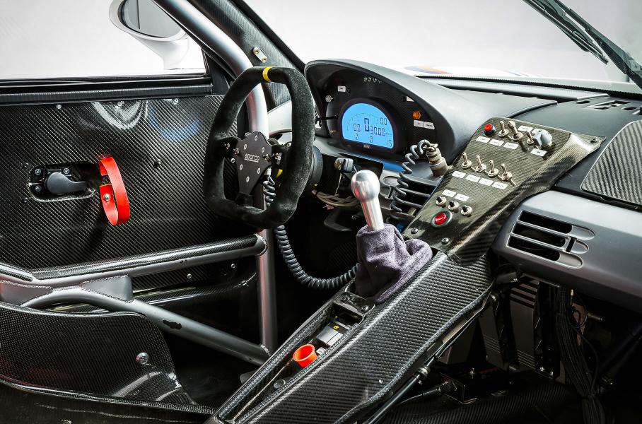 Эксклюзивный болид Porsche Carrera GT-R оценен в $1 млн
