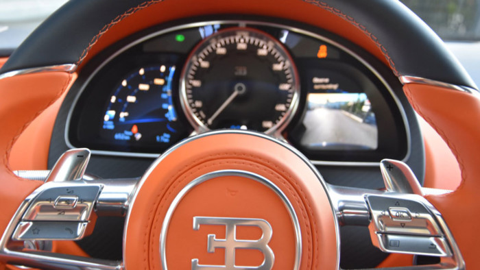Необычный гиперкар Bugatti Chiron продадут за огромные деньги
