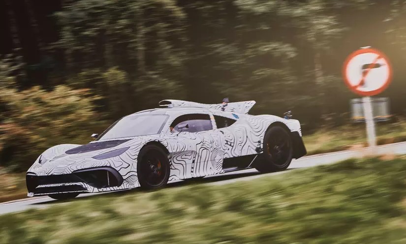 Супергибриду Mercedes-AMG Project One осталось несколько шагов к серии