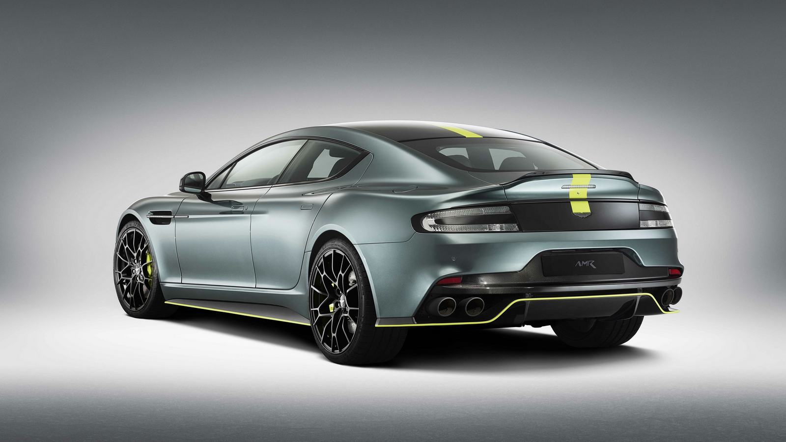 Мощь товарного Aston Martin Rapide AMR превысила все ожидания