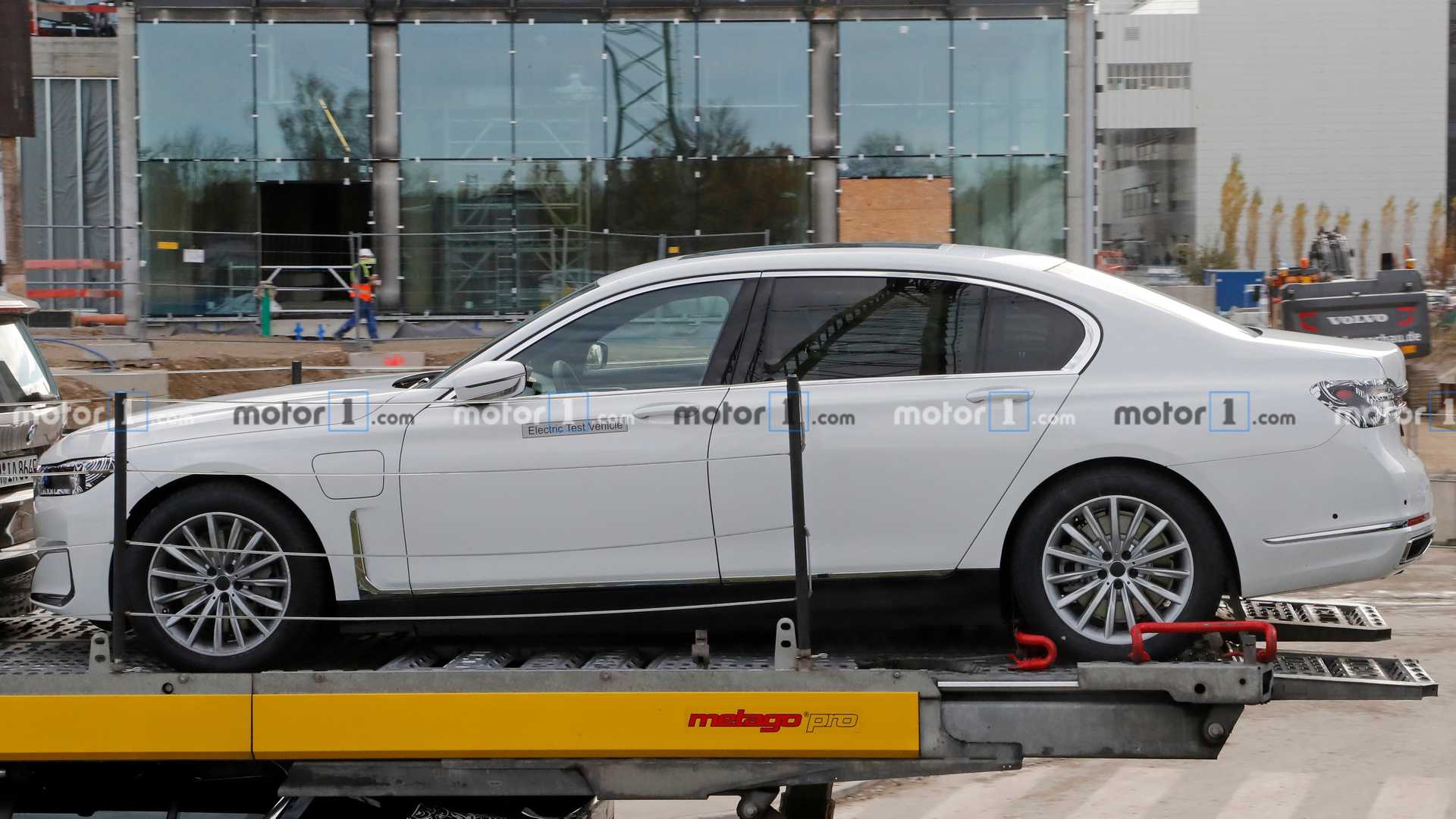 Стартовали первые испытания для BMW i7
