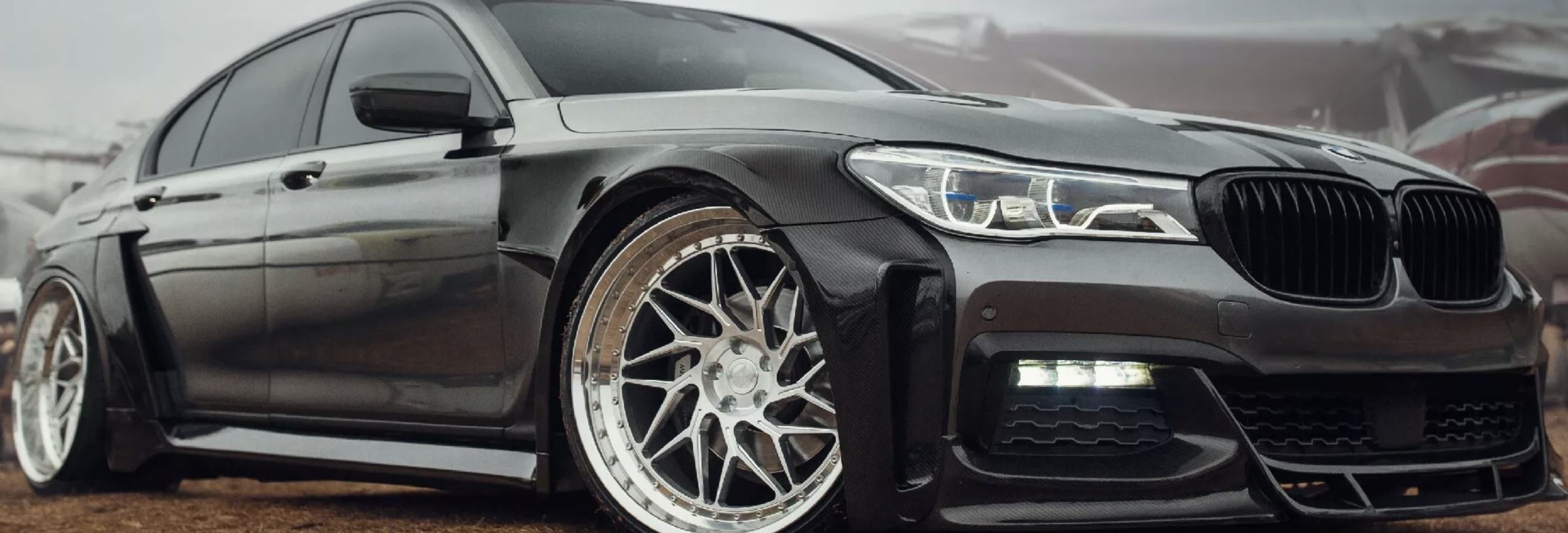 BMW G11 7-Series зазнає вражаючої трансформації завдяки карбоновому обважуванню кузова