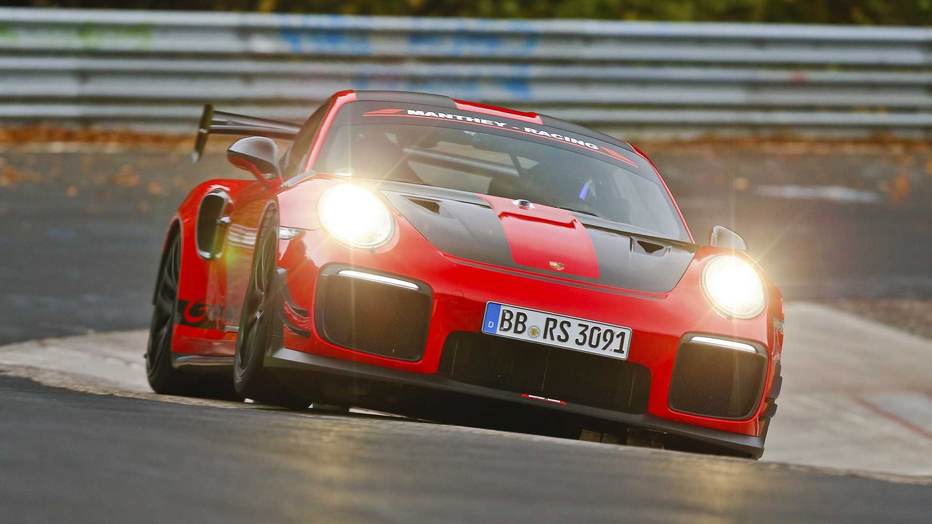 Новейший суперкар Porsche сумел побить рекорд Нюрбургринга