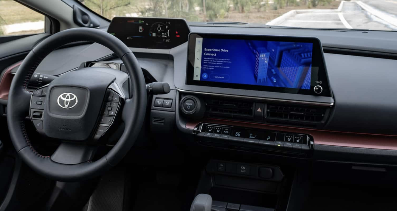 Toyota Prius Prime робить більшість електромобілів застарілими