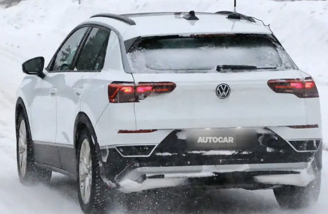 Volkswagen на порозі презентації нового T-Roc, який позиціонується як найкращий авто з ДВЗ