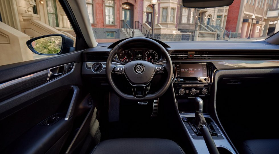 Volkswagen Passat 2020 модельного года получит старые базы и движок