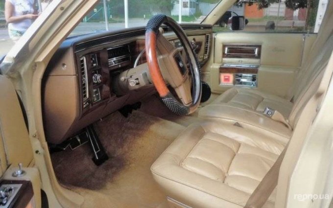 Cadillac Brougham 1986 №184 купить в Чернигов - 3