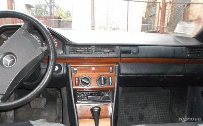 Mercedes-Benz E 300 1992 №10501 купить в Черновцы - 4