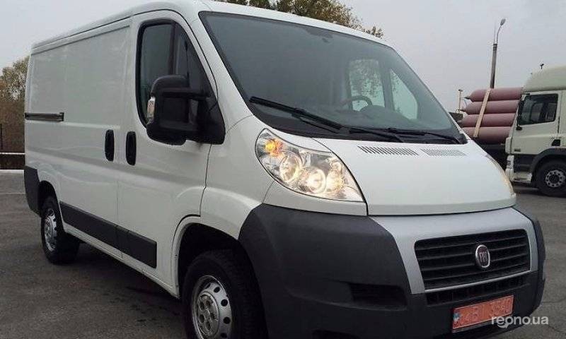 Белый fiat ducato