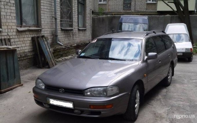 Toyota Camry 1994 №1017 купить в Харьков