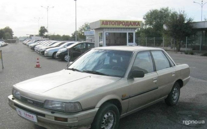 Toyota Camry 1987 №1306 купить в Харьков - 4