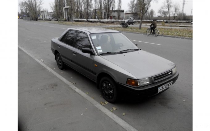 Mazda 323f 1990 №23468 купить в Комсомольск - 1