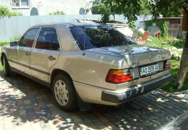 Mercedes-Benz E 300 1987 №23898 купить в Ужгород - 1