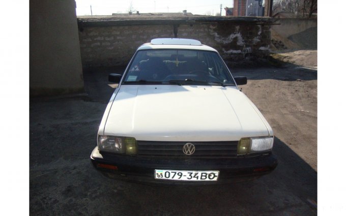 Volkswagen  Passat 1987 №24332 купить в Нововолынск - 1