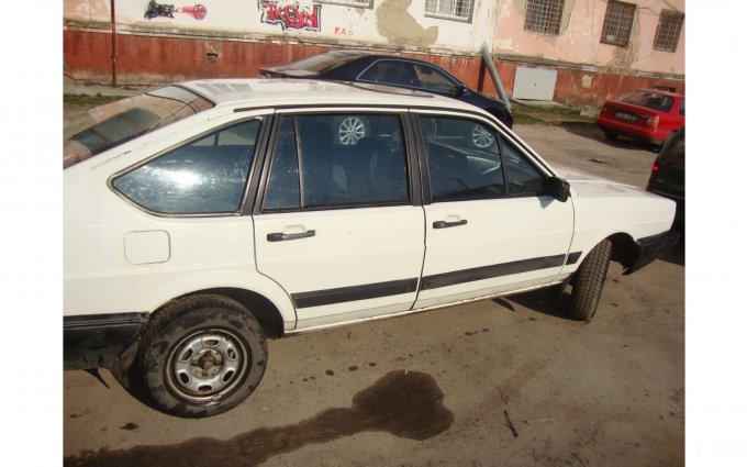 Volkswagen  Passat 1987 №24332 купить в Нововолынск - 3