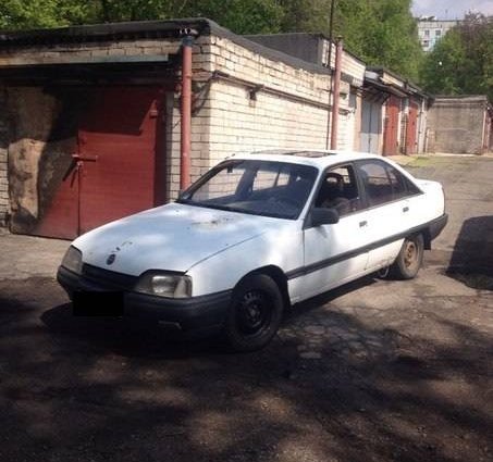 Opel Omega 1987 №26004 купить в Днепропетровск - 3