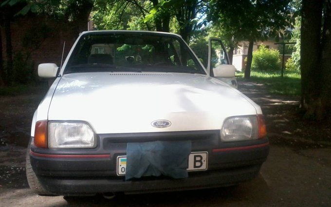 Ford Escort 1988 №28680 купить в Ивано-Франковск - 1