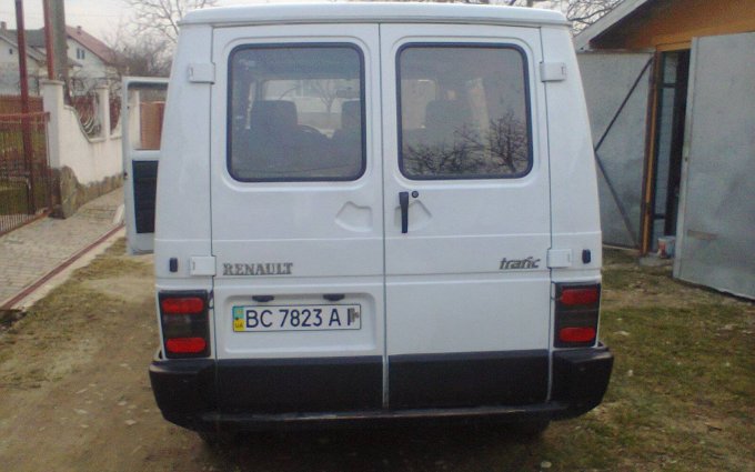 Renault Trafic пасс. 1998 №31086 купить в Львов - 2
