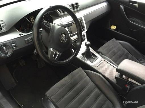 Volkswagen  Passat 2010 №31396 купить в Киев - 4