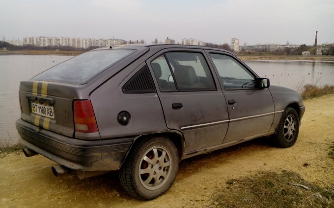 Opel Kadett 1987 №36346 купить в Каховка - 2