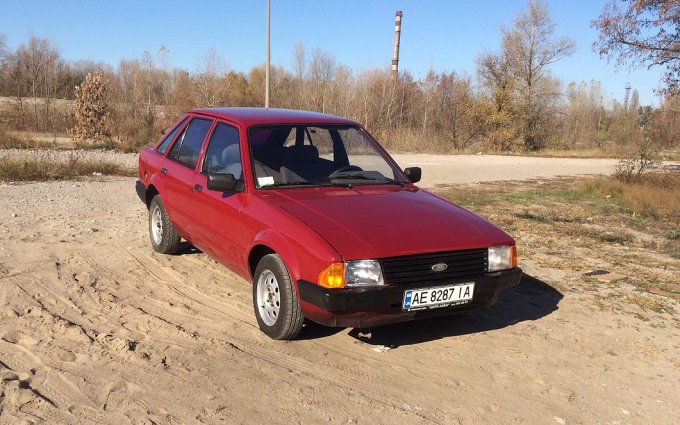 Ford Escort 1985 №45709 купить в Днепропетровск - 1