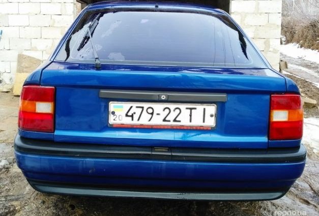 Opel Vectra 1990 №47305 купить в Ямполь - 5