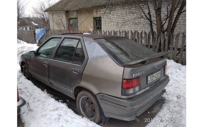 Renault R19 1989 №47392 купить в Дмитровка - 2