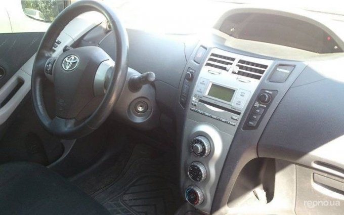 Toyota Yaris 2006 №4107 купить в Севастополь - 2
