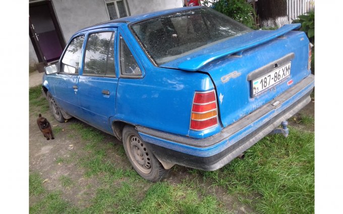 Opel Kadett 1986 №49996 купить в Млинов - 3