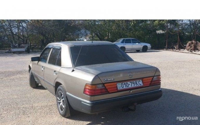 Mercedes-Benz 124 1991 №6726 купить в Севастополь - 12