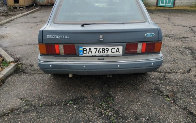 Ford Escort 1988 №74883 купить в Знаменка - 4