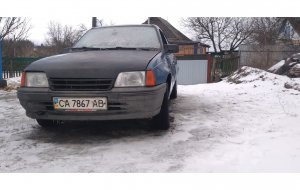 Opel Kadett 1987 №76452 купить в Мироновка