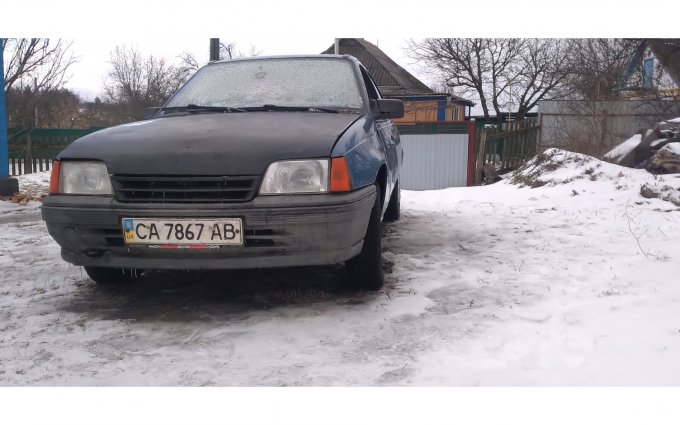 Opel Kadett 1987 №76452 купить в Мироновка - 1