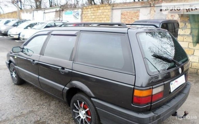 Volkswagen  Passat 1989 №8363 купить в Николаев - 3